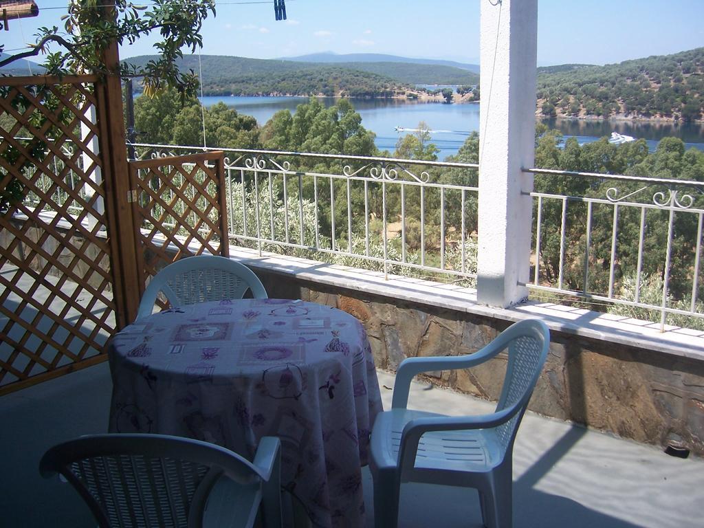 Milina Apartments Екстер'єр фото